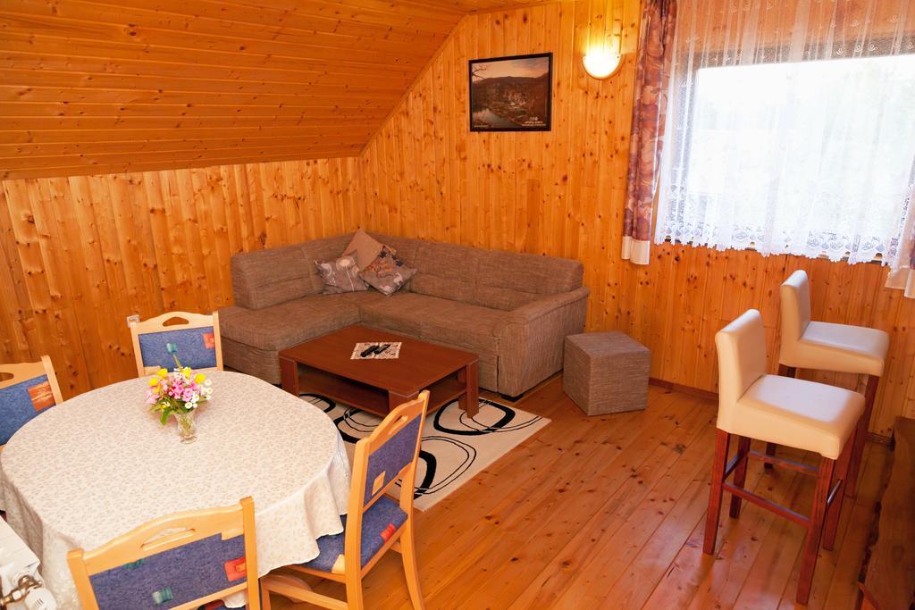 Apartment Ines Смолянац Екстериор снимка