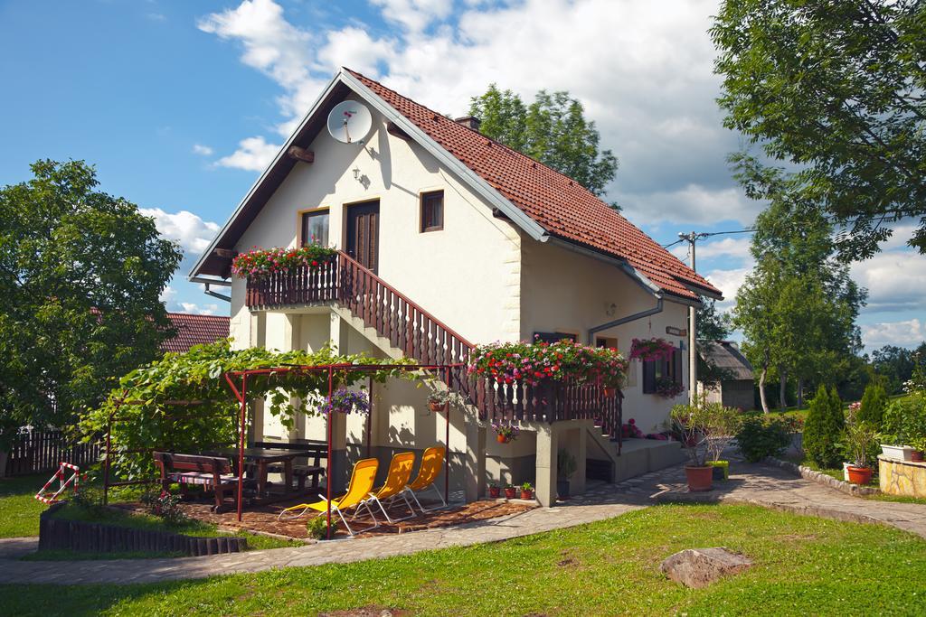 Apartment Ines Смолянац Екстериор снимка